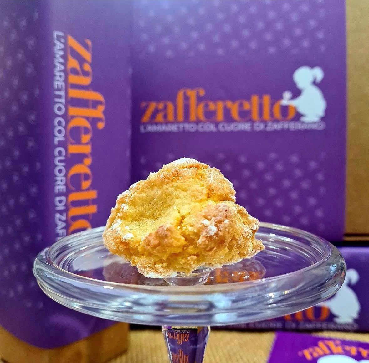 L’amaretto col cuore di zafferano 300 gr.